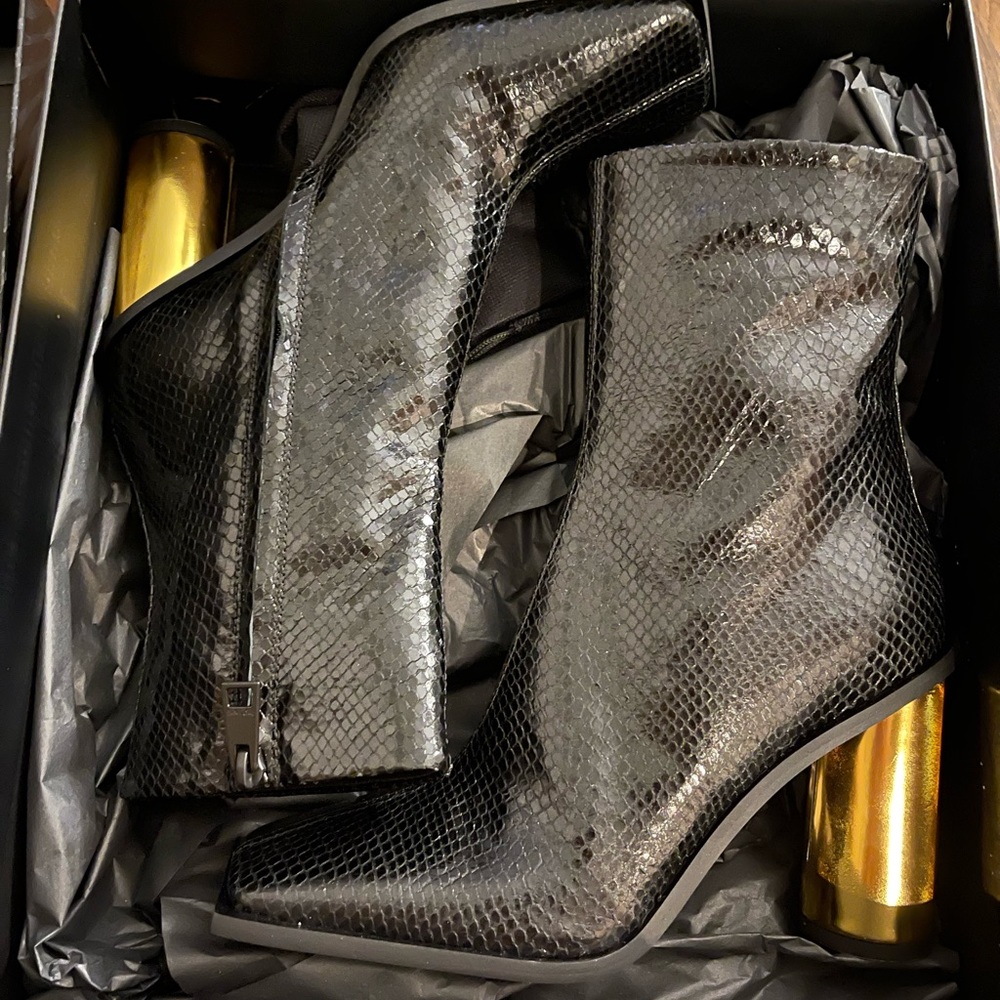 Just Cavalli Black Snake Effect Leather W/ Gold Heel, Square Toe NW in Box 39